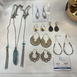 ⚡️ 4/$20 Earring Bundle with Freebie Necklace